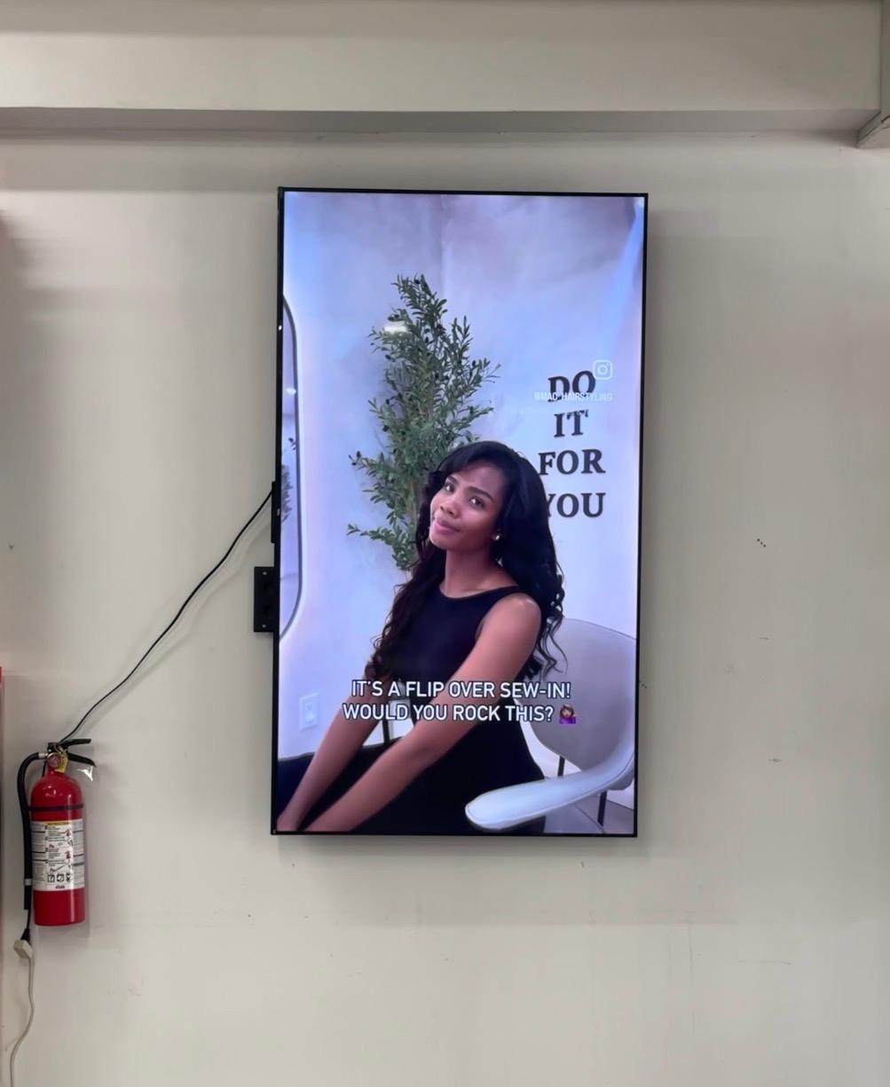 Braids and Wigs Indoor Screen